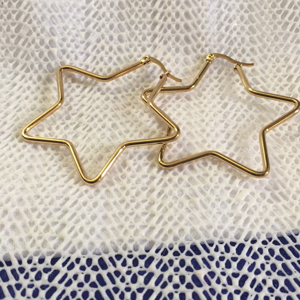 Star earrings